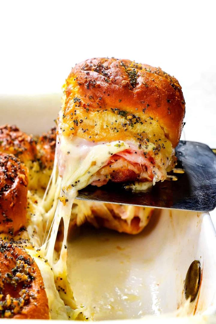 Caramelized pineapple and ham with Swiss cheese